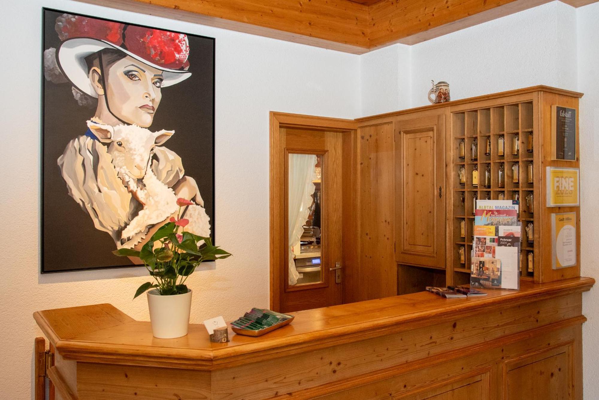 Hotel Restaurant Vinothek Lamm Bad Herrenalb Luaran gambar