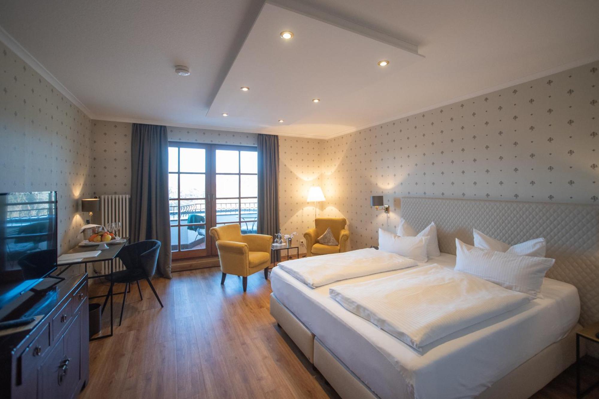 Hotel Restaurant Vinothek Lamm Bad Herrenalb Luaran gambar