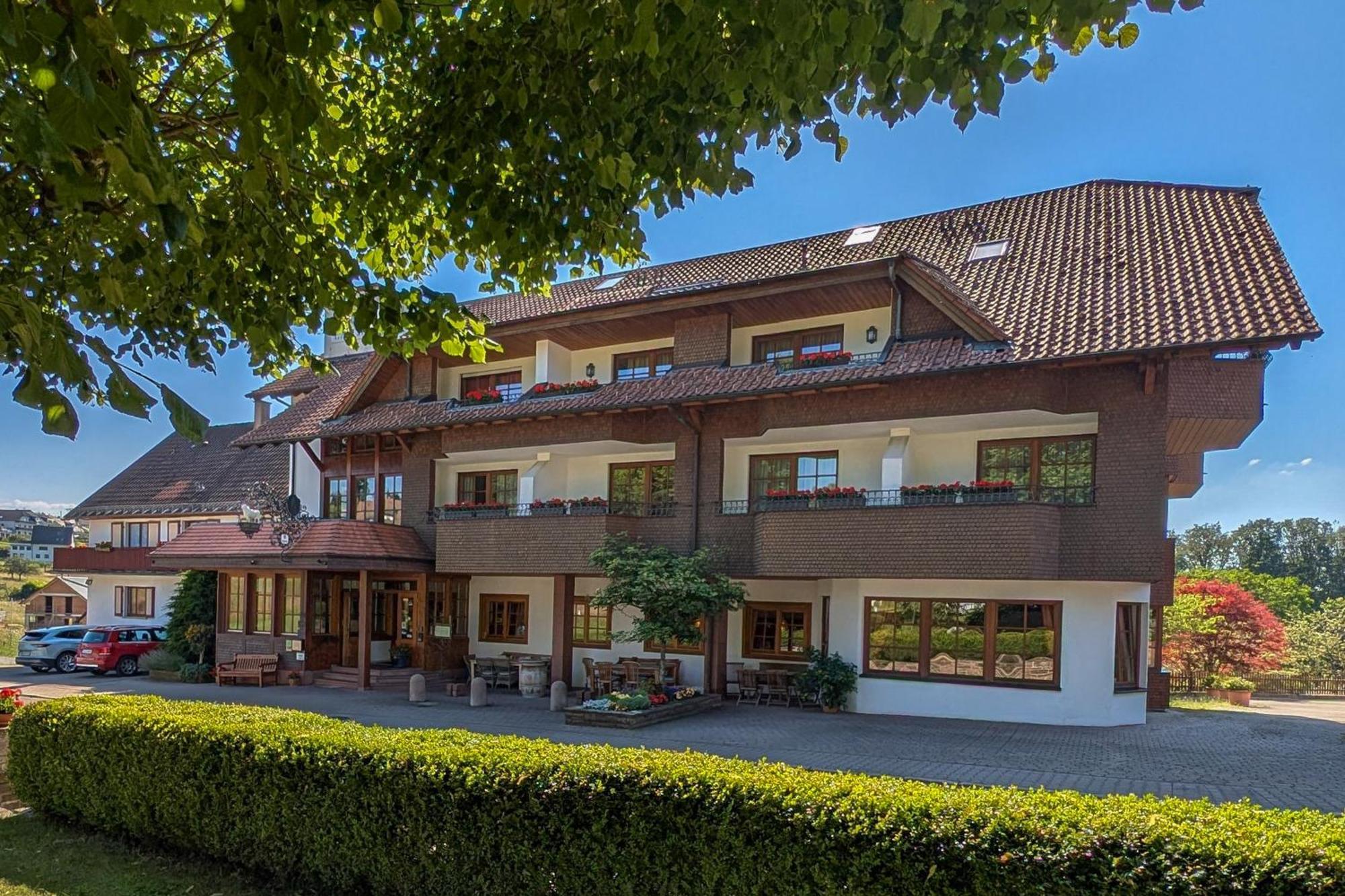 Hotel Restaurant Vinothek Lamm Bad Herrenalb Luaran gambar