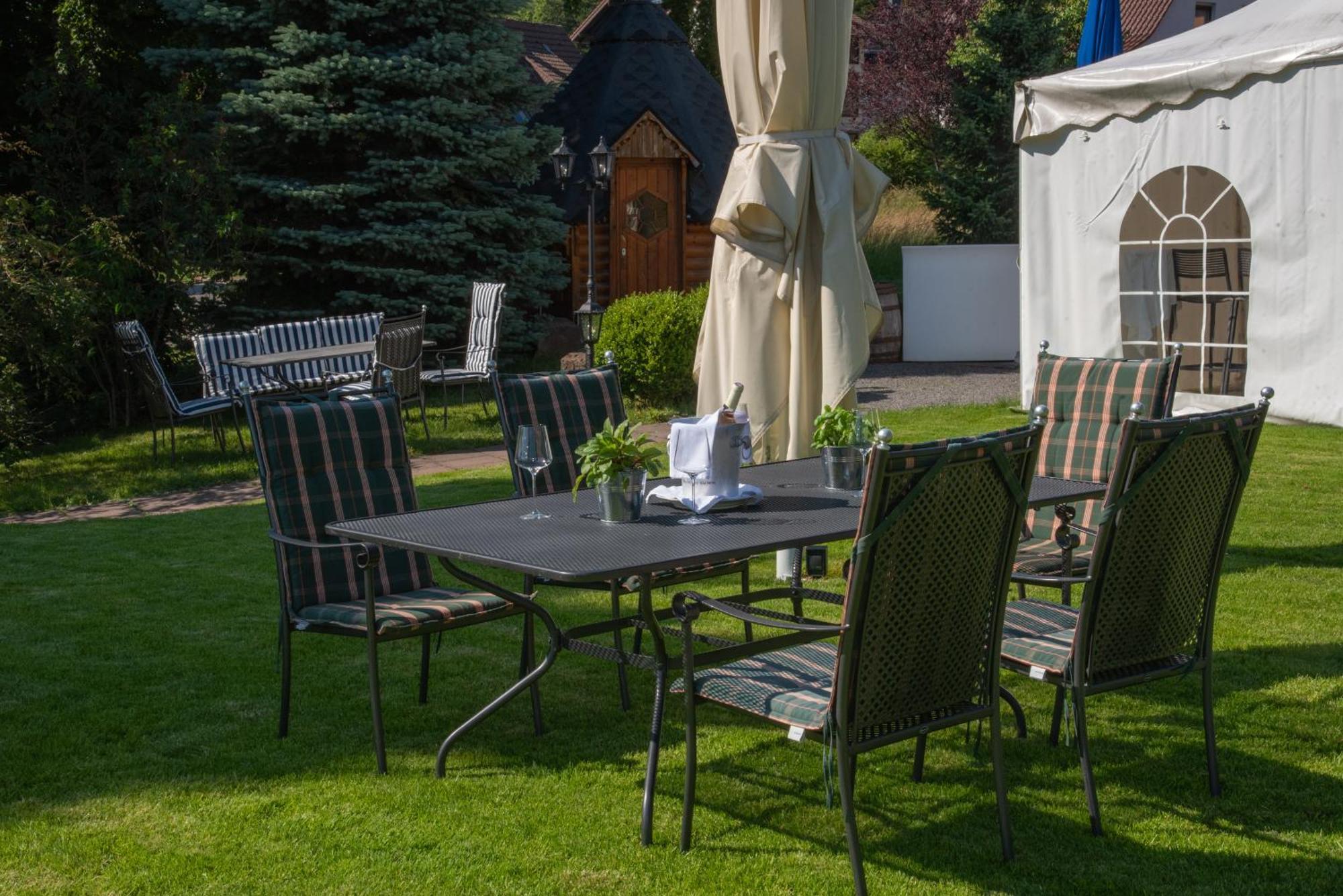 Hotel Restaurant Vinothek Lamm Bad Herrenalb Luaran gambar