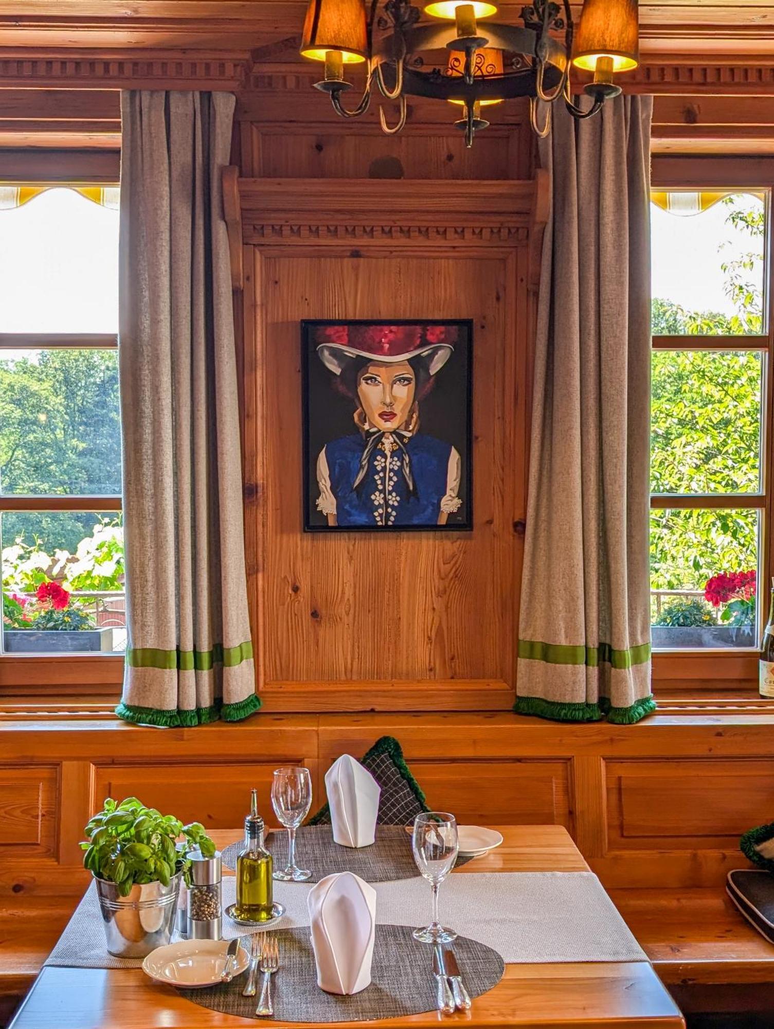 Hotel Restaurant Vinothek Lamm Bad Herrenalb Luaran gambar