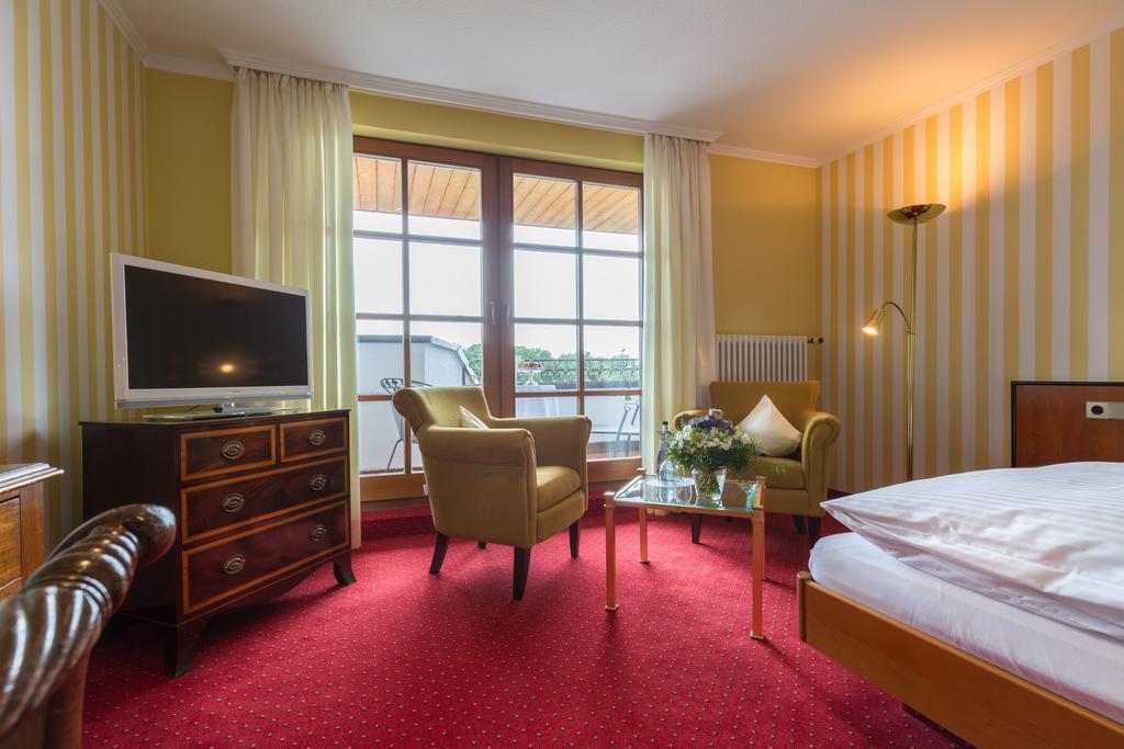 Hotel Restaurant Vinothek Lamm Bad Herrenalb Luaran gambar