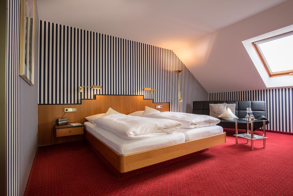 Hotel Restaurant Vinothek Lamm Bad Herrenalb Luaran gambar